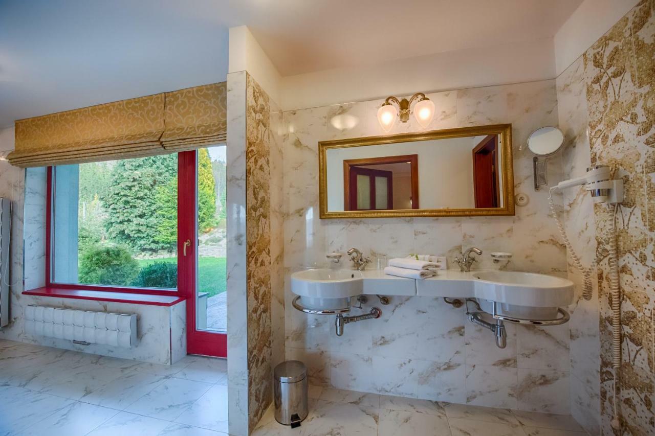 Hotel Zlaty Orel Ostravice Eksteriør billede