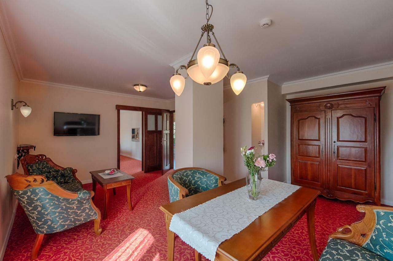 Hotel Zlaty Orel Ostravice Eksteriør billede