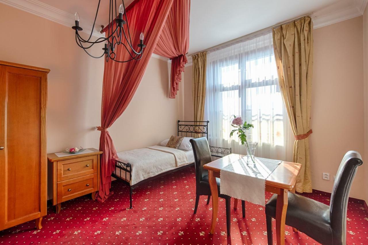 Hotel Zlaty Orel Ostravice Eksteriør billede