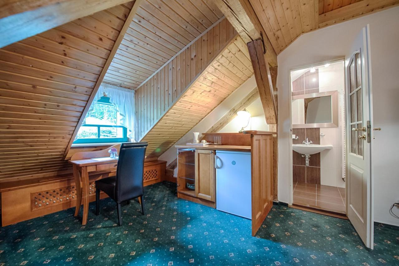 Hotel Zlaty Orel Ostravice Eksteriør billede
